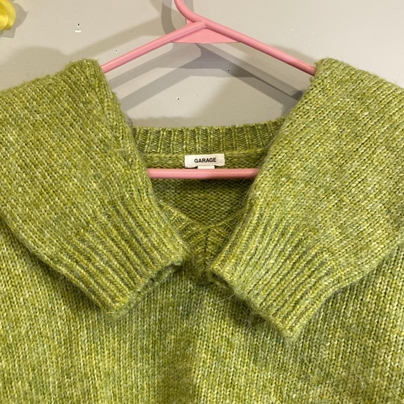 Grass green knitted v neck cropped sweater from GARAGE. Size - XS :) - Picture 4 of 4